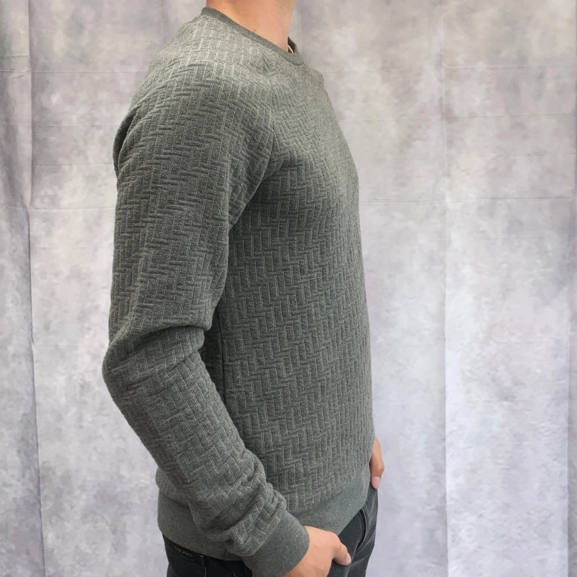 Grå tröja från J.Lindeberg - 90