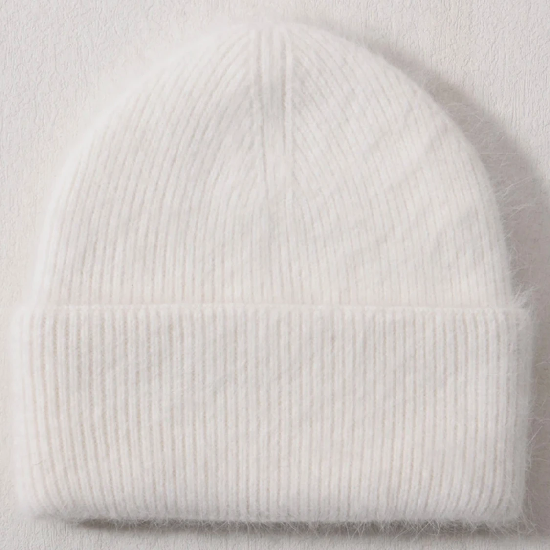 Fluffig mössa i ull