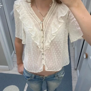 Zara blus  - Jätte fin helt oanvänd blus ifrån zara💓aldrig använd🥰