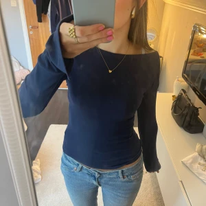 Svin snygg topp💘 - Jätte fin tröja från Gina tricot. Knappt använd!! Perfekt höst topp🤩🤩