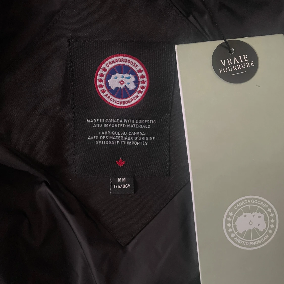 Svart Canada Goose Macmillan  - 2