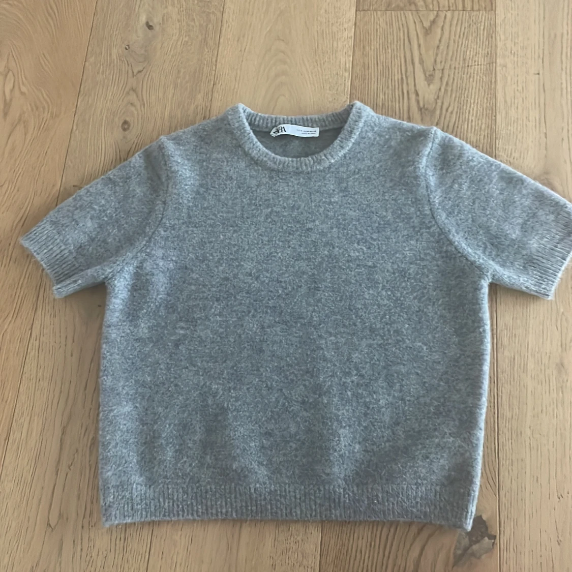 Grå tröja från Zara