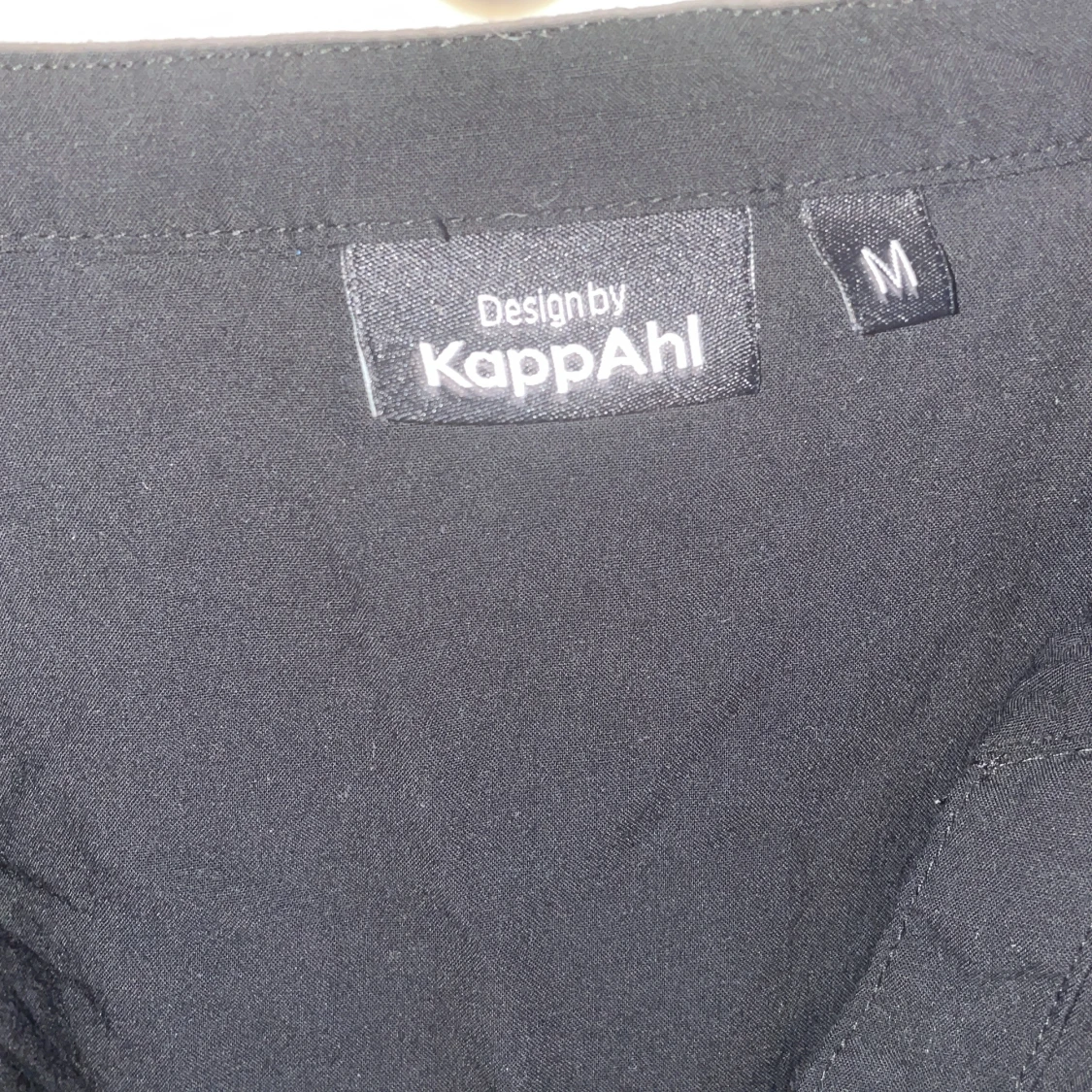 Svart långärmad skjorta från KappAhl - 91
