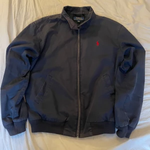 Polo Ralph Lauren Harrington  - Measurements  Chest - 50 cm Length - 62 cm Hem - 40 cm Shoulders - 47 cm Sleeve - 60 cm