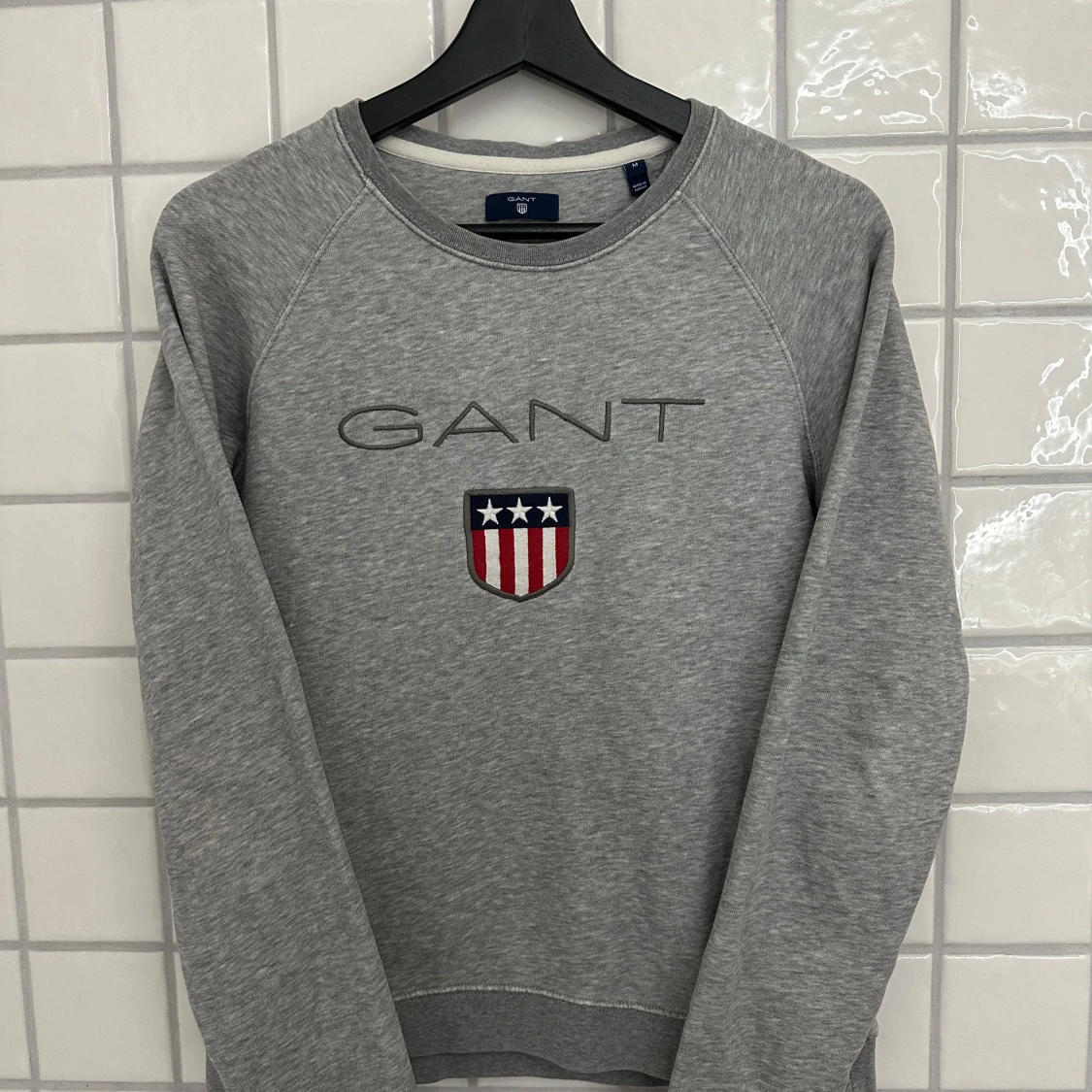 Grå sweatshirt från GANT
