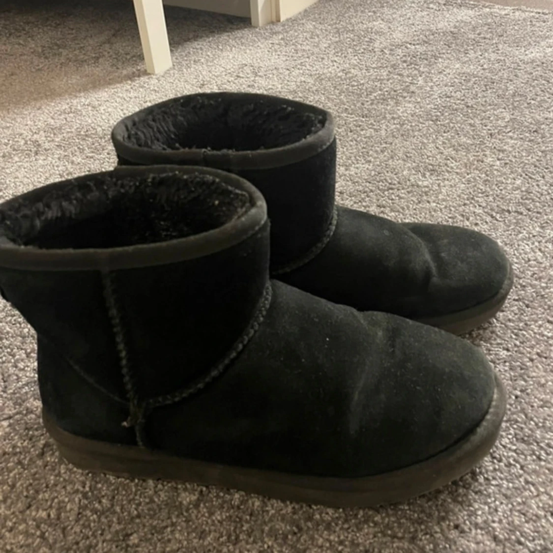 Svarta Uggs  - 91