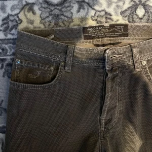 Jacob Cohen jeans - Säljer dessa skit snygga Jacob cohen jeans. Skit bra skick. Äkta. Sitter som 29x32. Kontakta vid bud/frågor/köp.