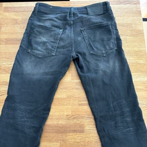 Svarta Jack & Jones jeans  - Storlek W28 L32