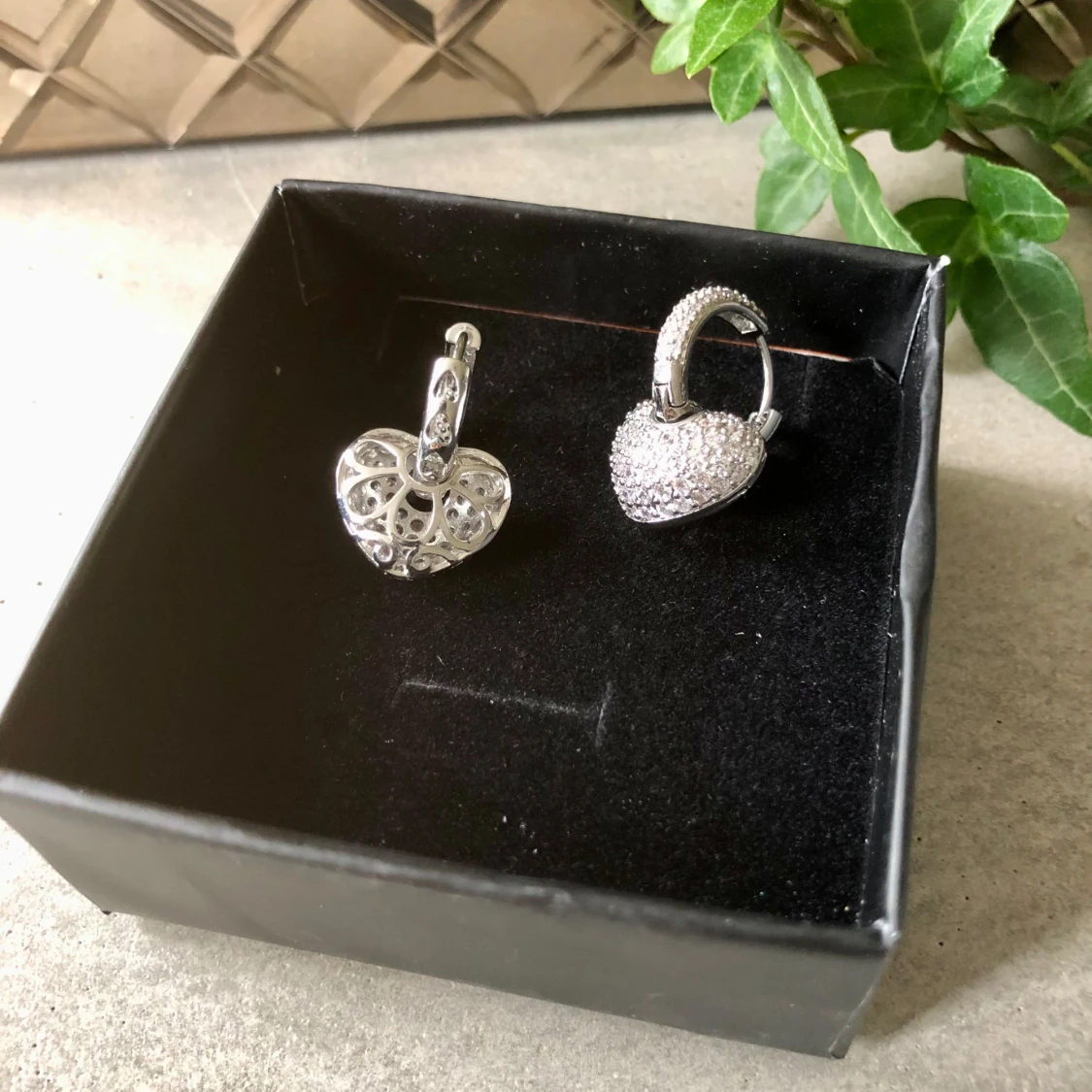 Silverörhängen med kristaller  - 93