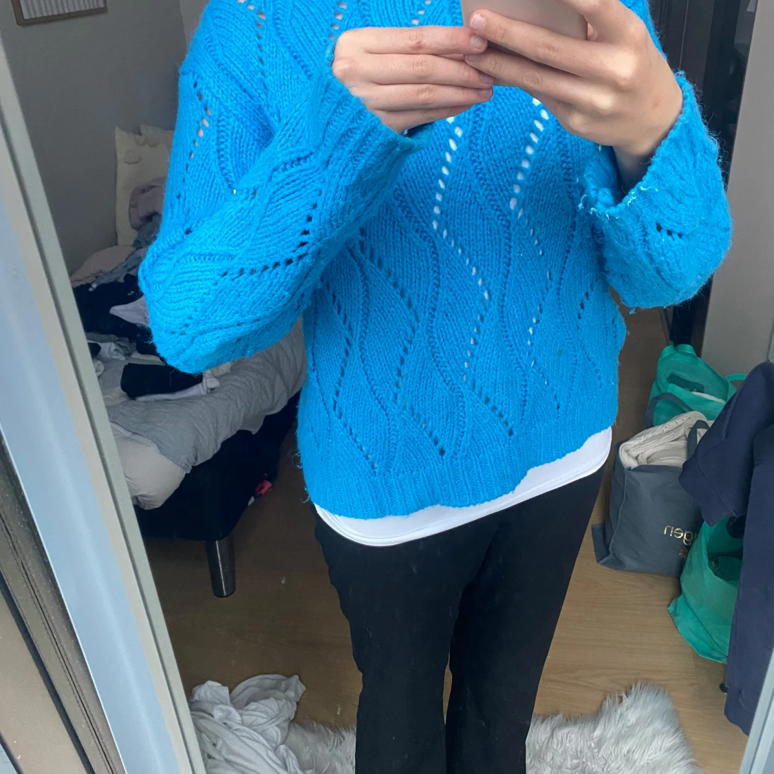 Blå genser  - 92