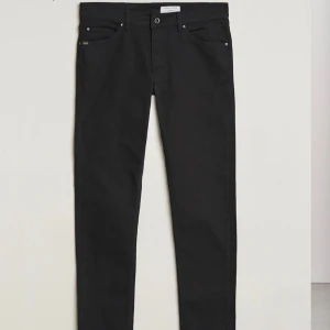 Tiger of sweden jeans - Intressekoll på mina tiger of sweden jeans svarta i modellen evolve. Väldigt populära dem är i slim fit och är princip nya använt 4 gånger.  Kom med prisförslag så kan vi nog lösa nått av de mvh Liam