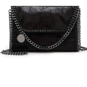 Väska - Fin väska som knappt är använd säljes 🤩