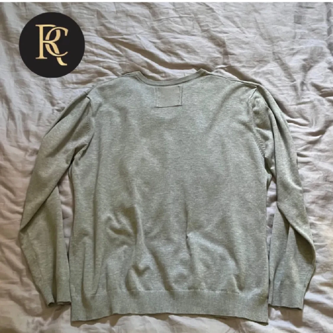 V-ringad tröja - 90