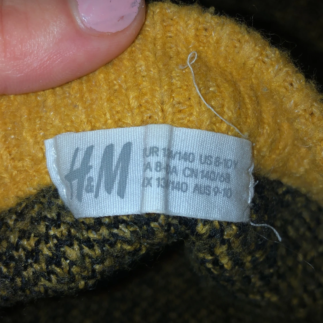 Gul och svart rutig tröja från H&M - 91