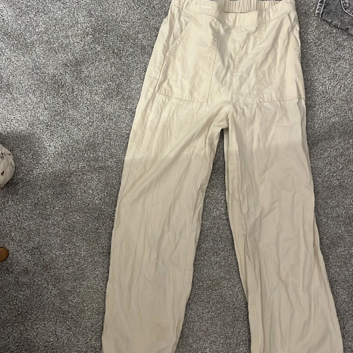 Beige byxor från Kappahl