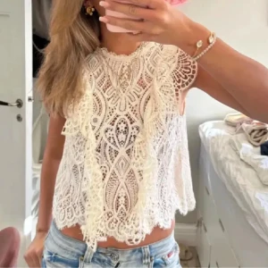 Vit spets topp - Så fin spets topp från Zara❤️❤️