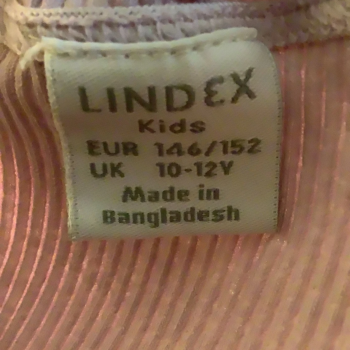 Lila ribbad topp från Lindex - 91