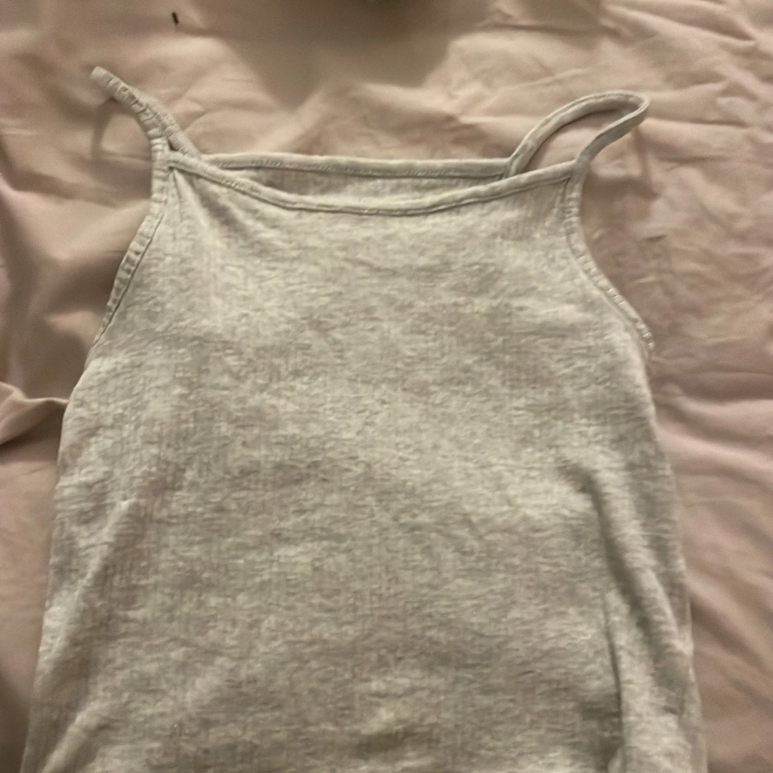 Grå ribbad linnetopp från H&M - 90