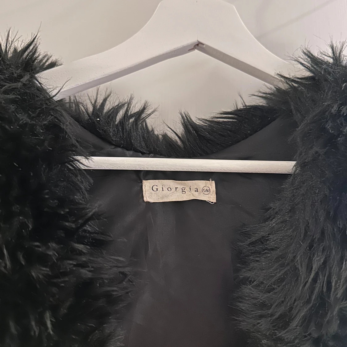 Svart pälsväst från Giorgia - 91