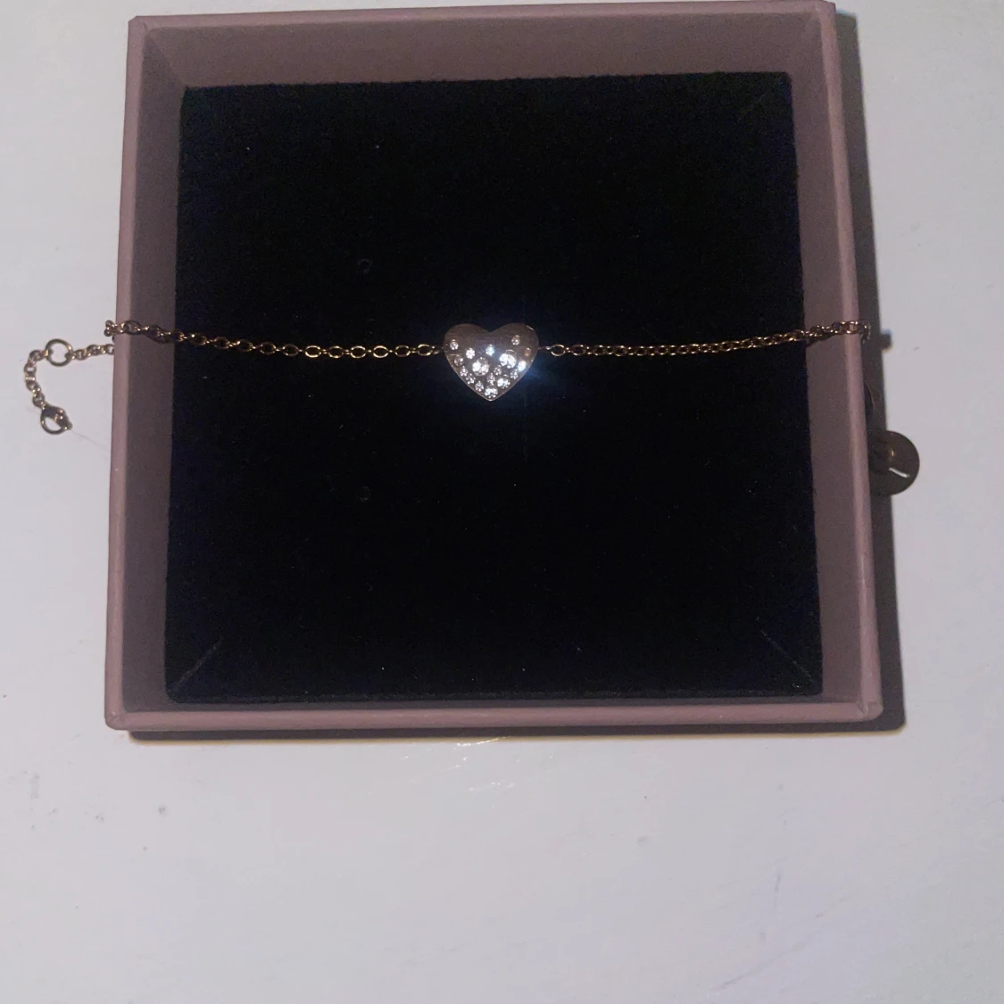 Guldarmband med hjärta från Edblad - 90