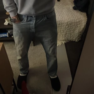 Levis jeans  501  - Dessa levis 501:or är i väldigt fint skick och sitter väldigt bra! Passar till alla outfits, W31 L30