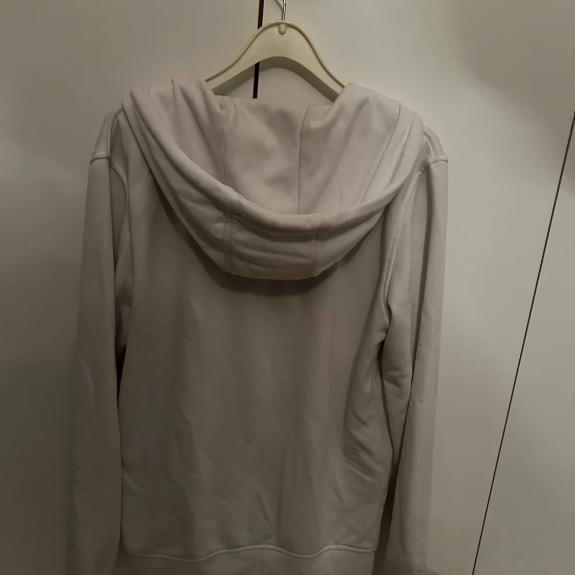 Vit hoodie från Urban Classics - 91