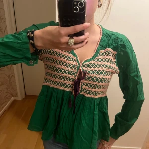 Odd Molly tröja - Trendig odd Molly tröja i jättefint skick. Priset kan diskuteras vid snabb affär. S/M