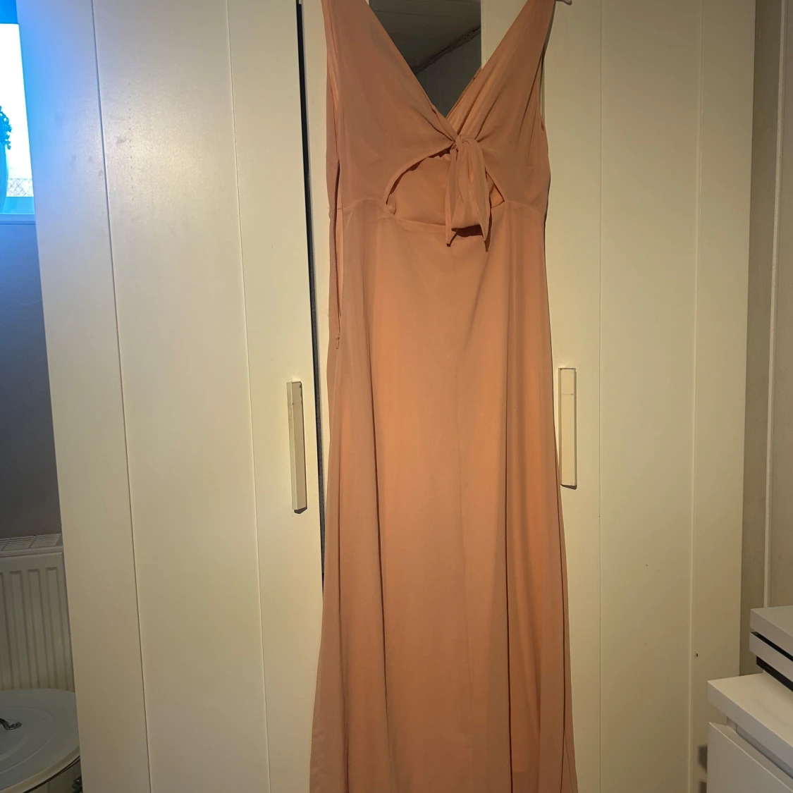 Rosa  långklänning med knyt - 90