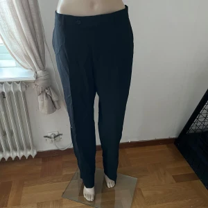 Batistini kostymbyxor byxor kostym svarta  - Se bilder 