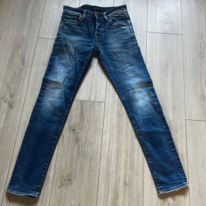 Jack and Jones slim fit Glenn W27 L30 - Väldigt bra skick.