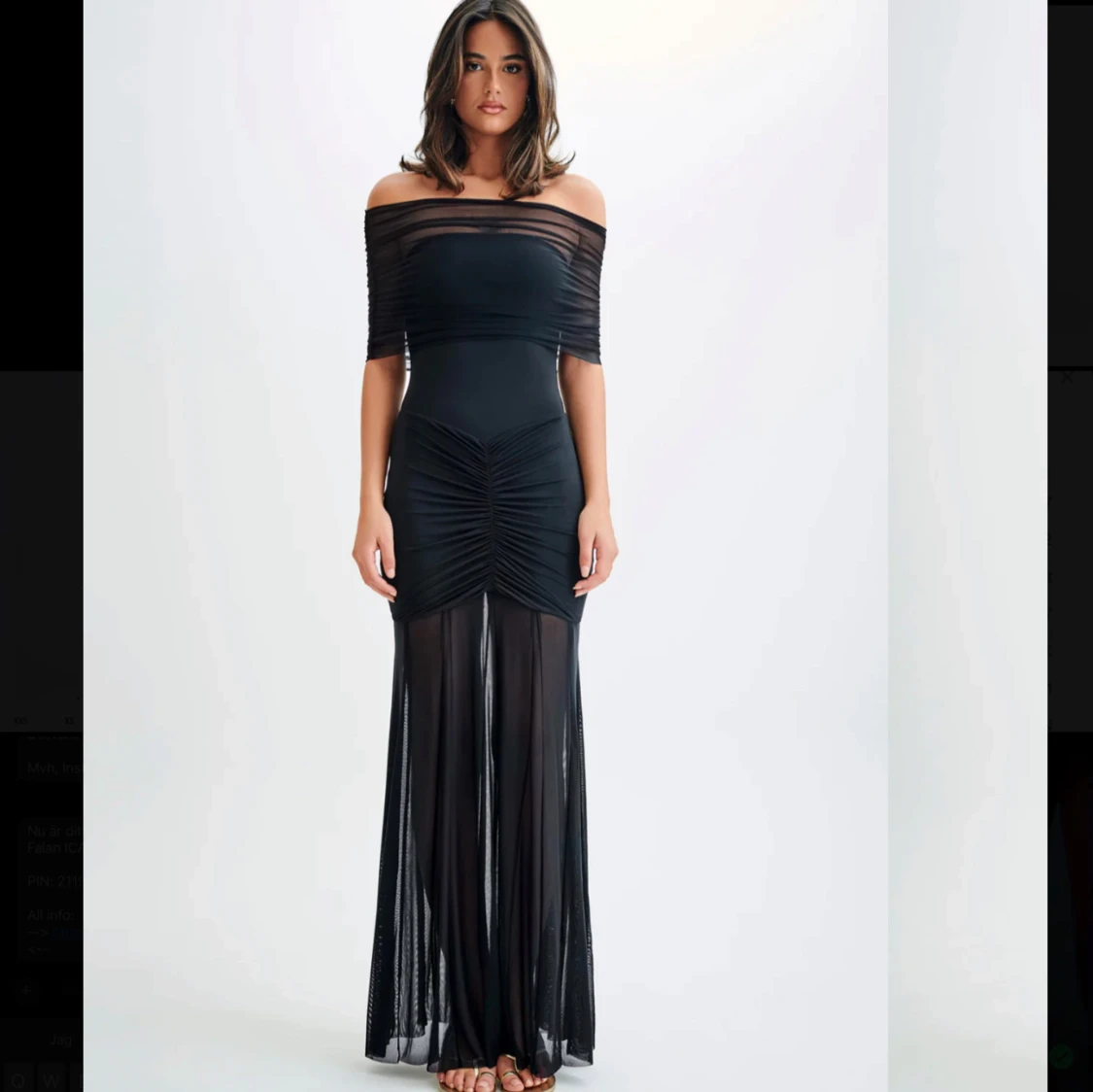 Maxiklänning svart från MESHKI