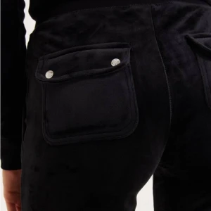 Juciycoture  - Säljer dessa pågrund av att de inte kommer till användning🥰