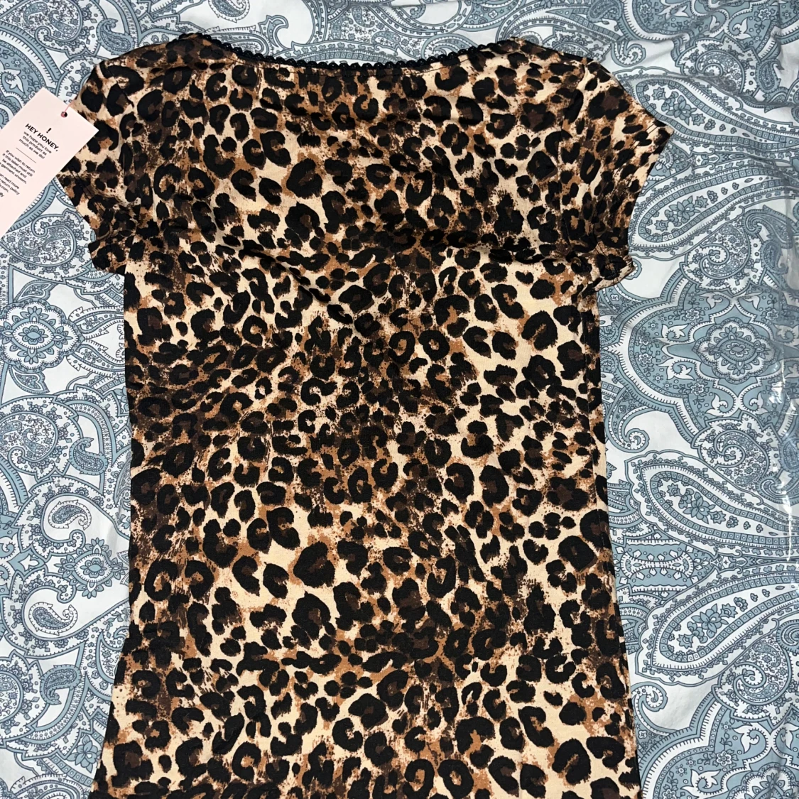 Leopardmönstrad topp från Nelly - 91