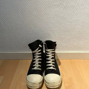 Ett par sjuka Rick Owens Ramones! Skriv vid frågor!