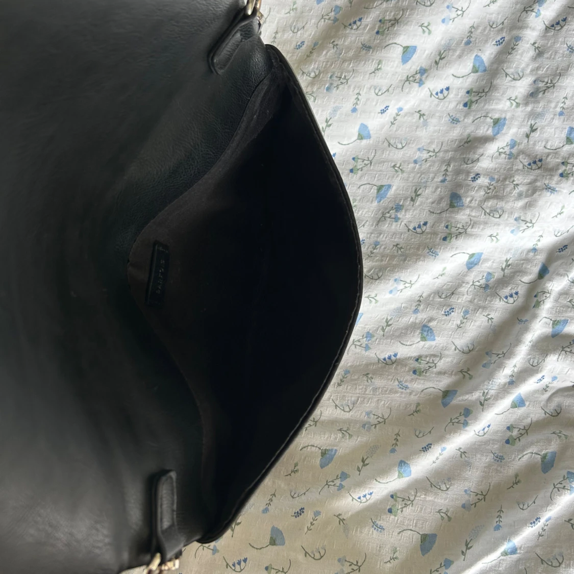 Väska med nitar  - 91