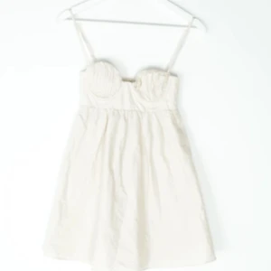 Kort klänning - Så så fin klänning från oh polly 😍😍😍