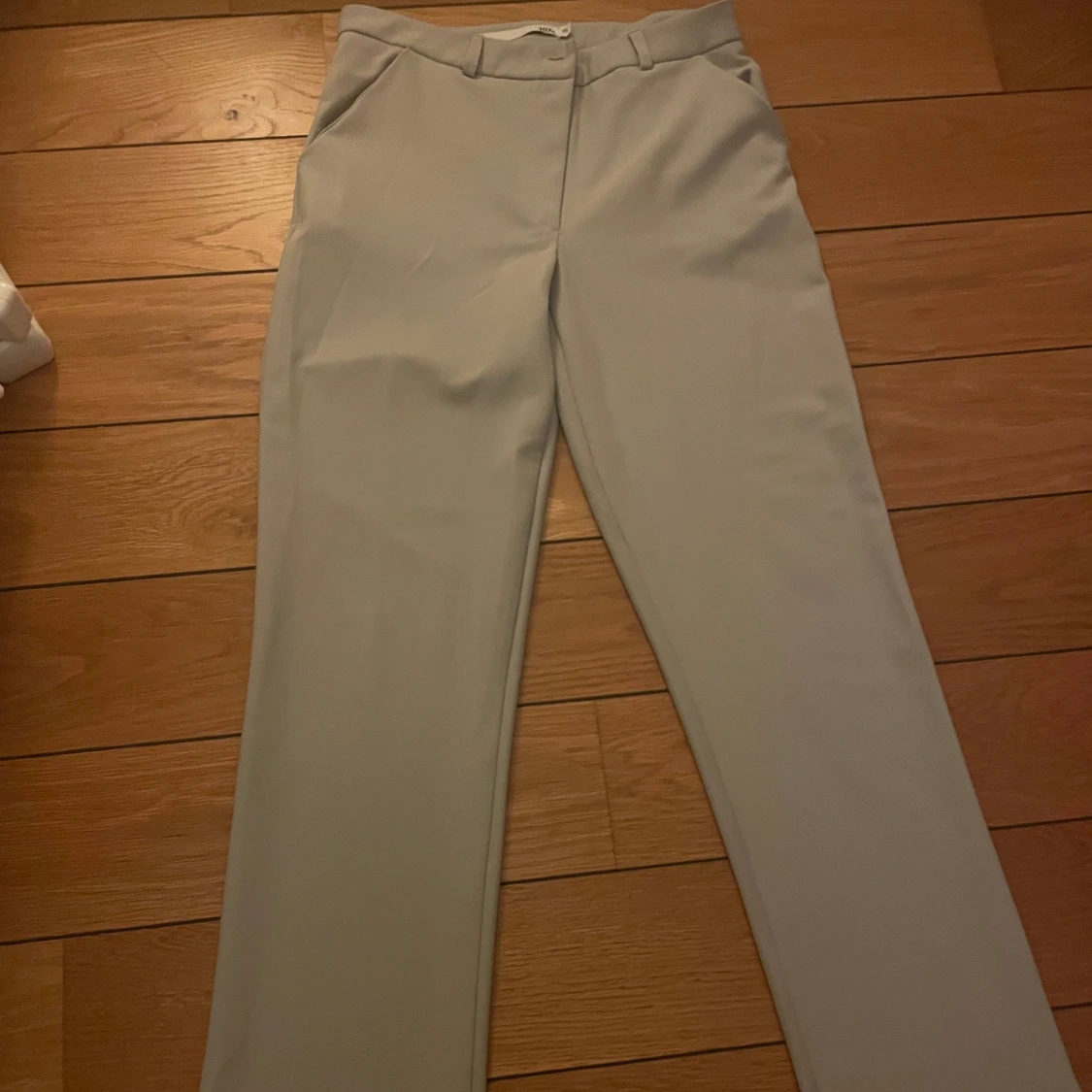 Lågmidjade kostymbyxor 