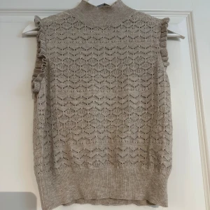 Topp - Jättefin topp från bil bok som aldrig kommit till användning 💕