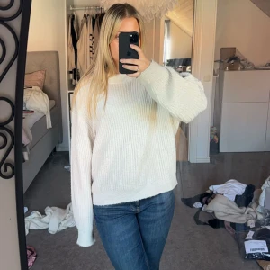 Stickad tröja  - Säljer då jag har en likadan!