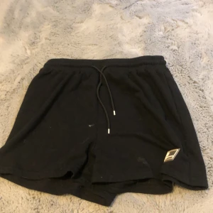 Svart short - Skön 