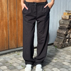 Kostymbyxor - Fina kostymbyxor från New Yorker🖤