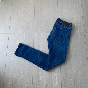 Replay jeans  - Säljer nu dessa blå replay jeans, skriv för fler bilder/frågor🙌🏼