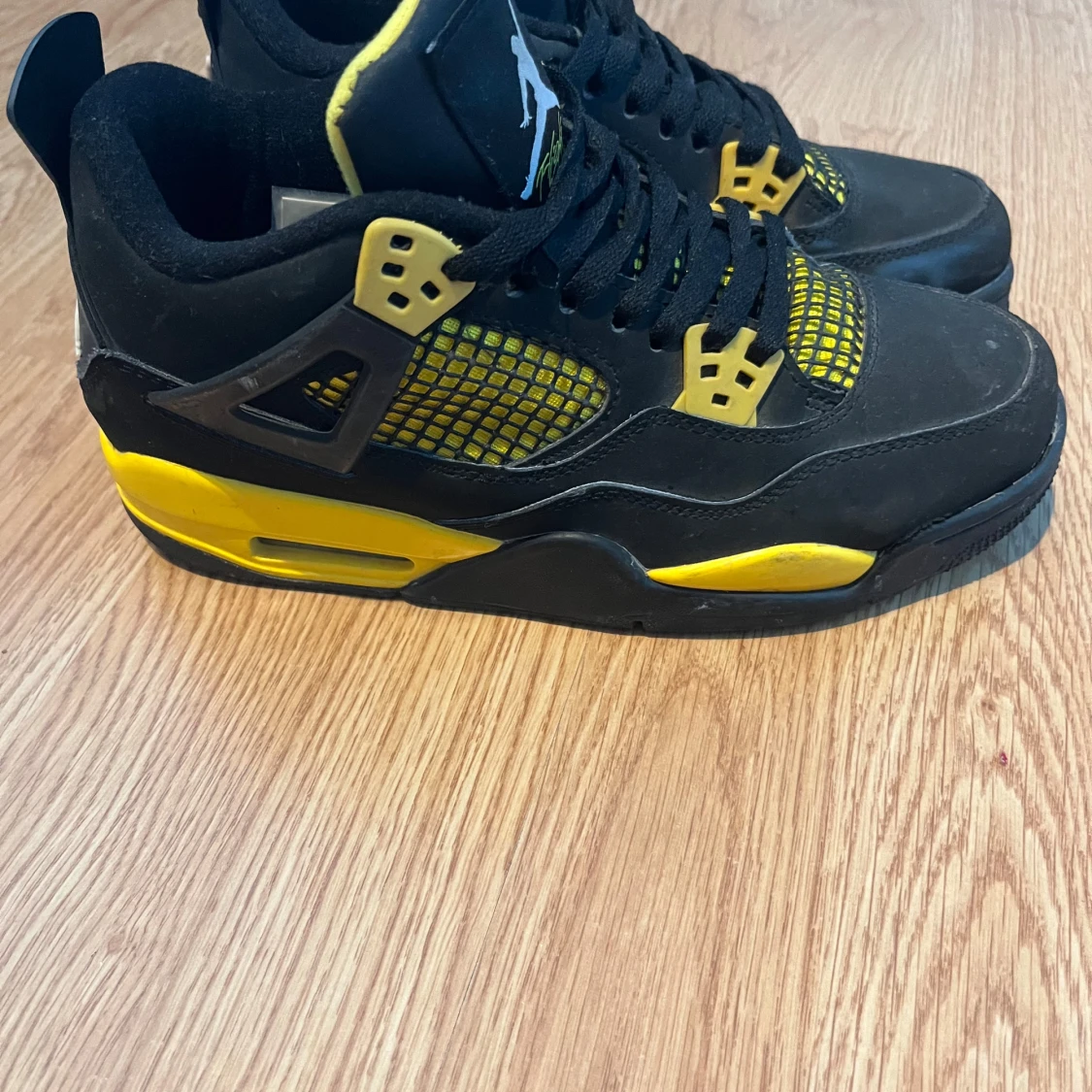 Jordan 4 thunder - 90