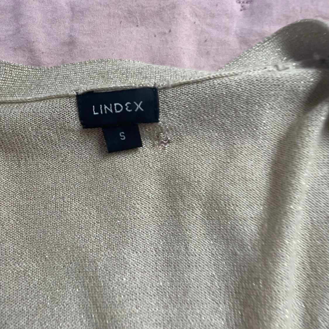 Gullig topp/kofta - 91