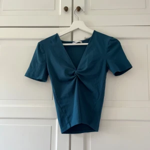 Jättefin tröja från zara💖 - Jättesnygg tröja från zara💕 endast använd en gång💖