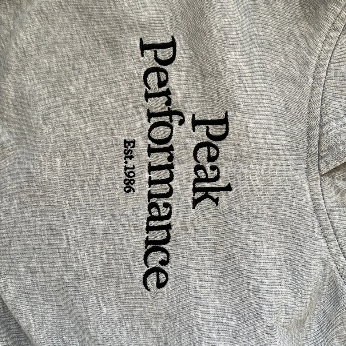 Peak performance hoodie - 90