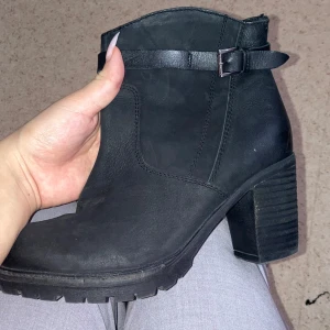 Klackar 👠  - :)