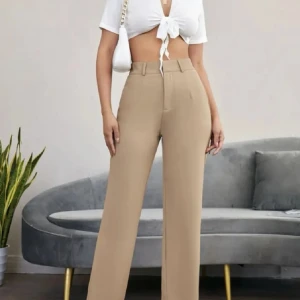 Kostymbyxor 2 st  - Säljer två par kostymbyxor i strl XS, säljer båda för 120 kr. Endast testade🩷