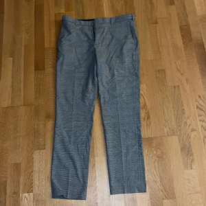 Nya Kostymbyxor H&M - Kostymbyxor från H&M. 