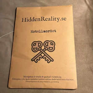 mordspel - säljer detta morsgåtespel från hiddenreality. är i bra skick utom facit & bevismaterial brevet innuti där kuverten är öppna. köpt för 295kr och säljer därför för 230kr